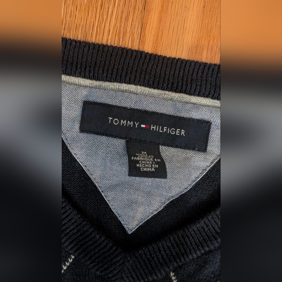 Tommy Hilfiger Men's Navy Argyle Sweater - Picture 4 of 5